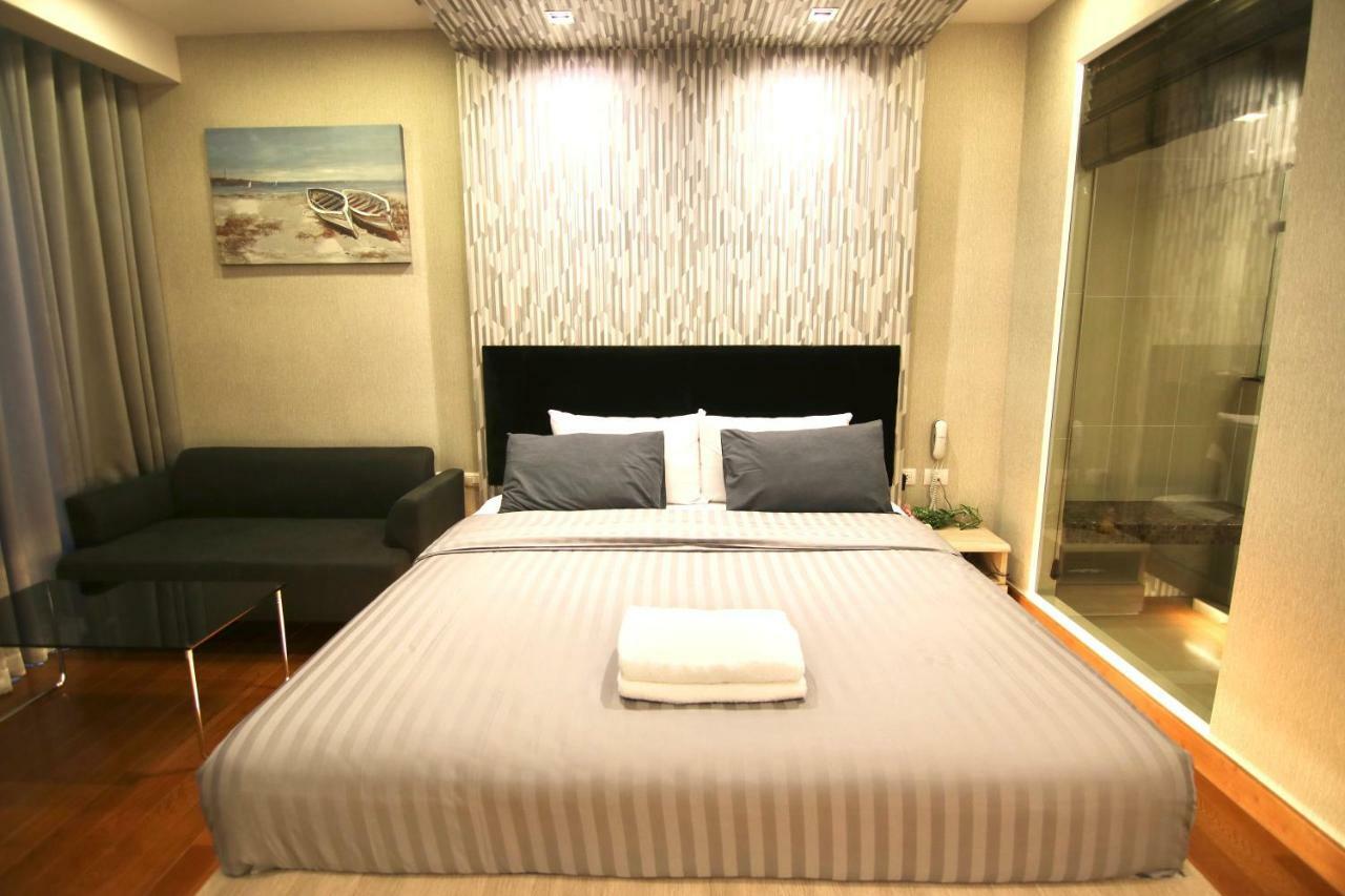 Luxurious Beachfront Pattaya Exterior photo