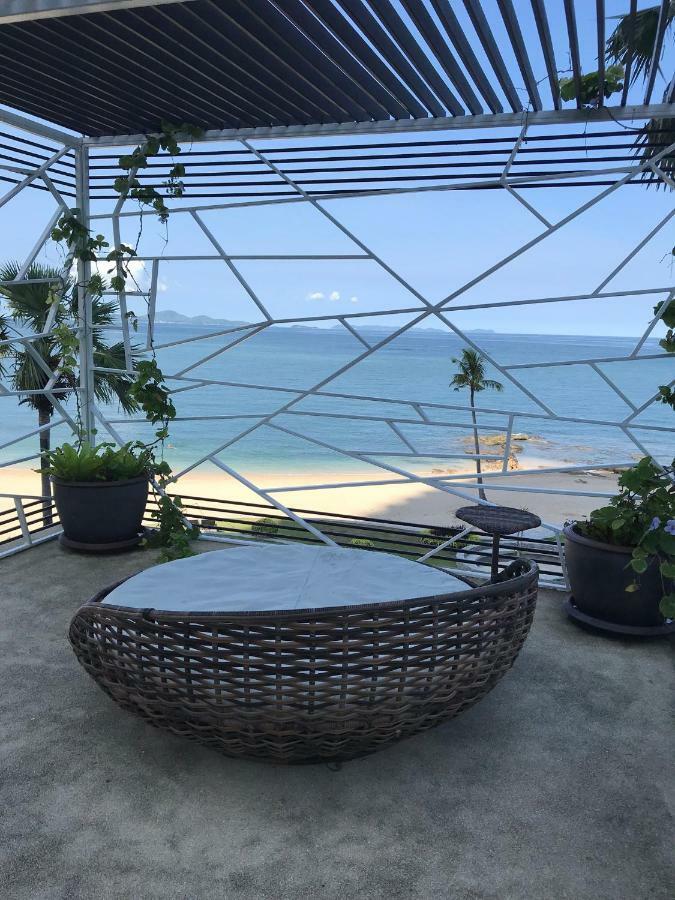 Luxurious Beachfront Pattaya Exterior photo